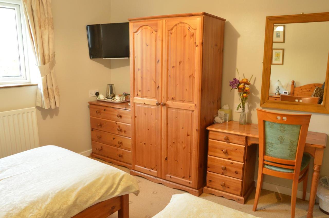 Bryn Hebog Bed & Breakfast Carmarthen Exterior photo